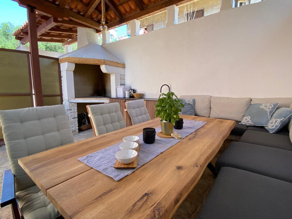 Apartmani Perić Stari Grad  Zewnętrze zdjęcie