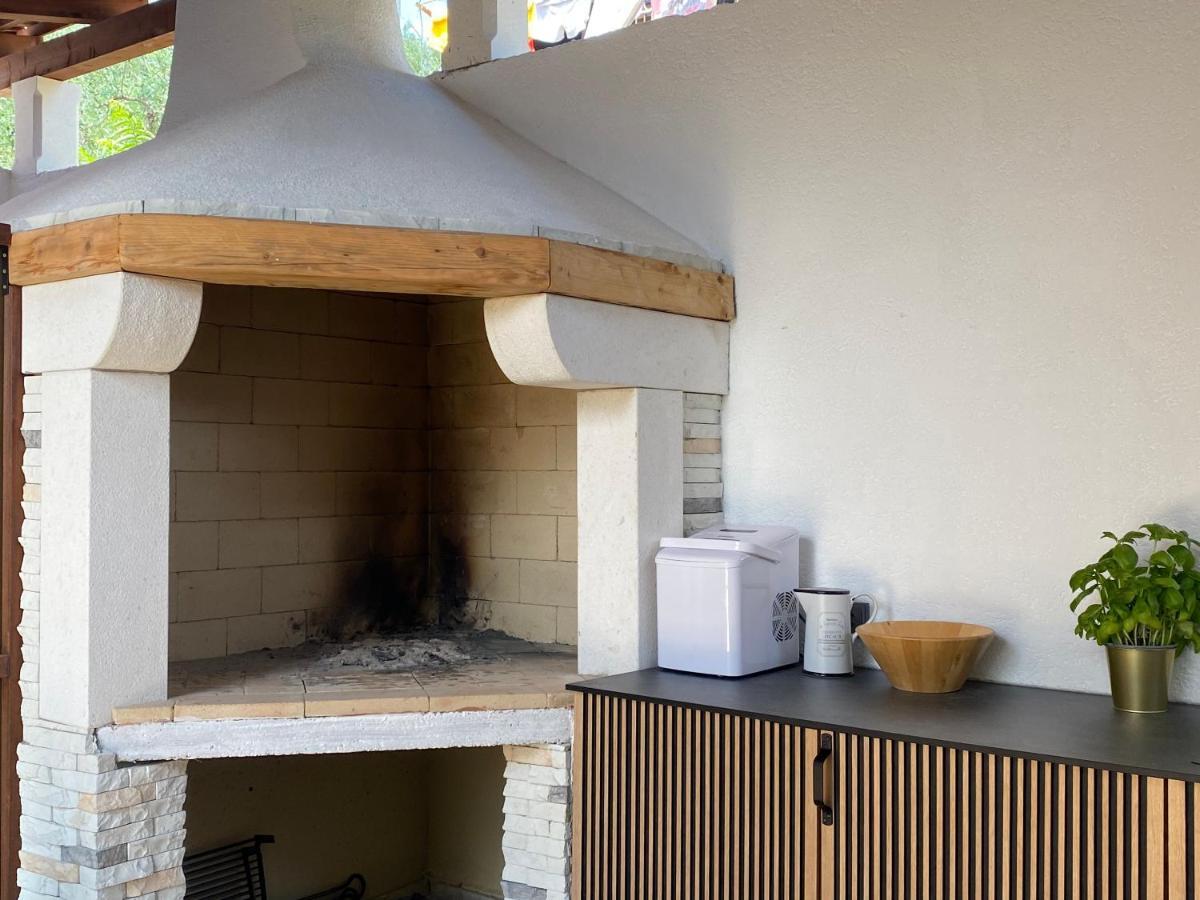 Apartmani Perić Stari Grad  Zewnętrze zdjęcie