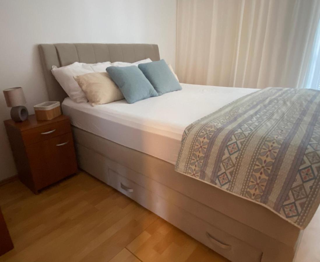 Apartmani Perić Stari Grad  Zewnętrze zdjęcie